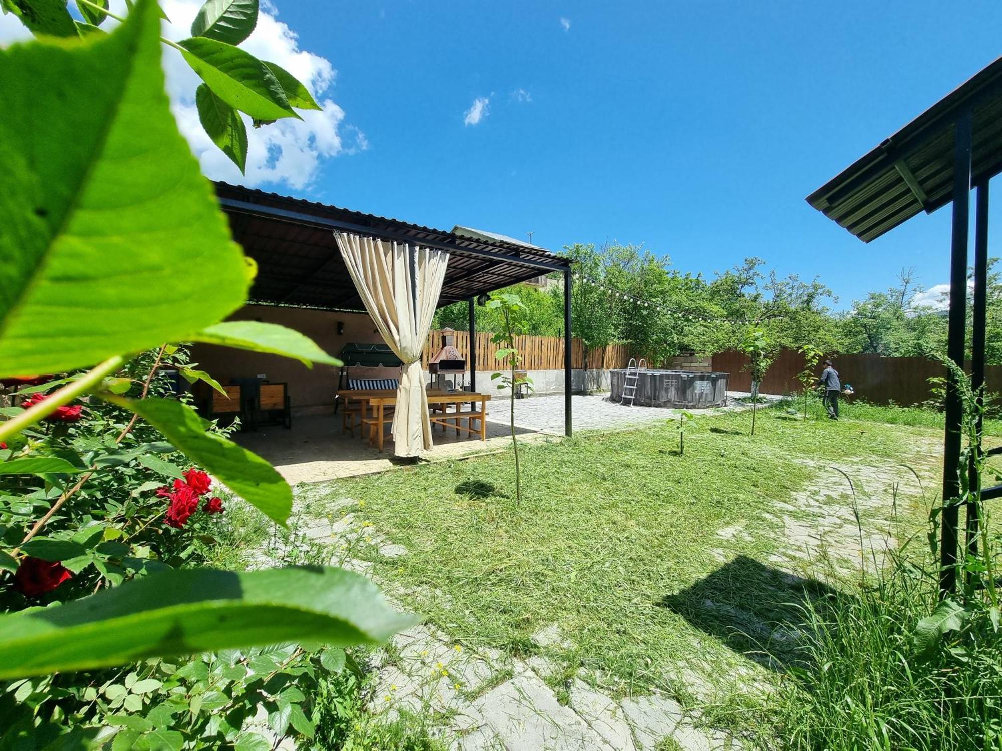 New Horizons , Apartment With 5 Bedrooms, Whole Apartment, Апартмент Целиком Dilisan Kültér fotó